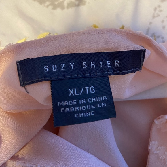 XL Suzy Shier dress. Colour is pink with textured pattern and black belt. - Picture 2 of 3
